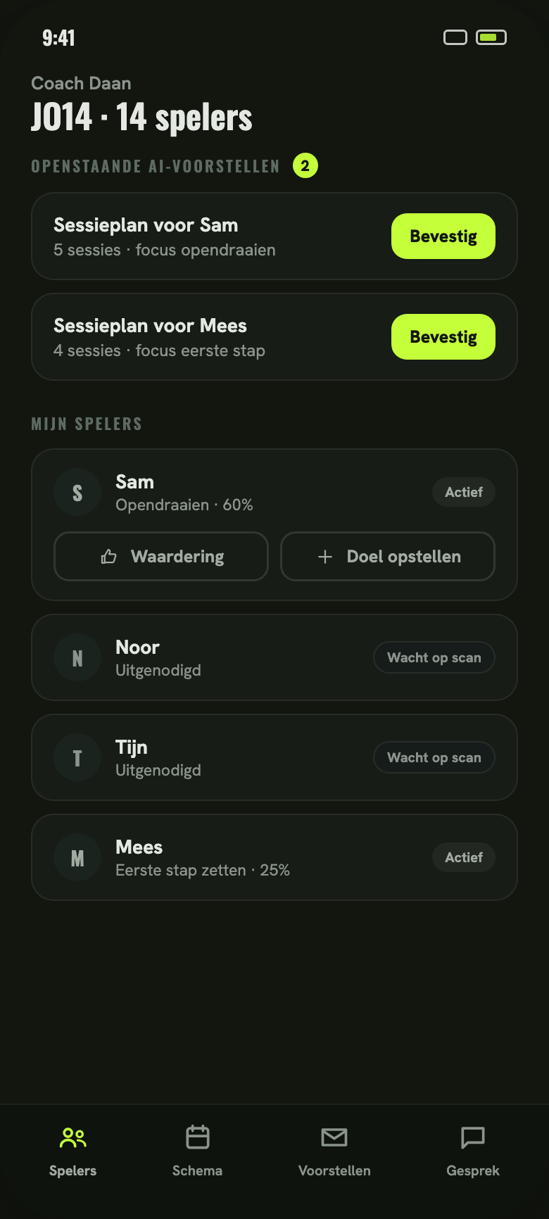 Growl coach-modus — teamoverzicht met AI-voorstellen en je spelers